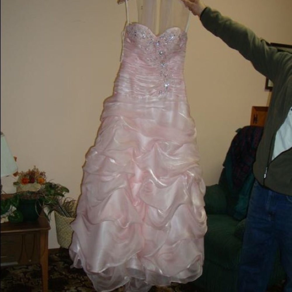 Grad Dress - Picture 5 of 5